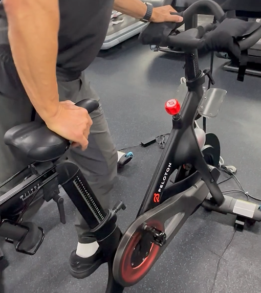 Enhancing Performance and Comfort: The Benefits of Palm Cooling Gloves for Peloton Bike Riders